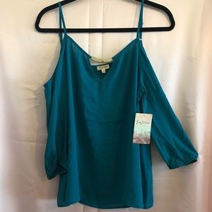 Women’s blouse size medium